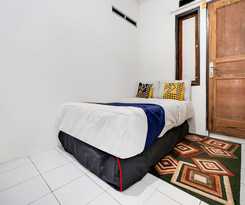 Spot On 91775 Pondok 14 Syariah