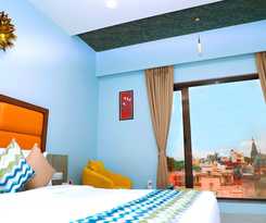 Hotel The Grand Ladhukara