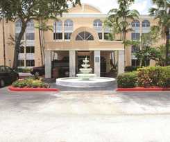 La Quinta Inn & Suites by Wyndham Fort Lauderdale Tamarac