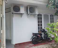 Eiffel Residence Tarakan - Female Only