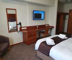 Hotel The Oakwood by Roomsbooked