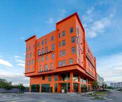 Hotel BRIX KLIA By Pinetree