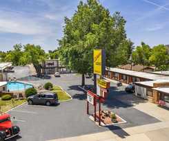 Hotel Aiken\'s Lodge