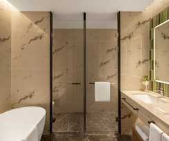 Holiday Inn and Suites Qingdao Jinshui, an IHG