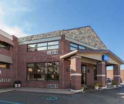 Hotel Baymont by Wyndham Downtown Detroit