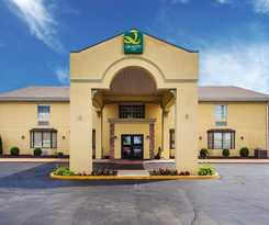 Hotel Quality Inn St. Louis Airport