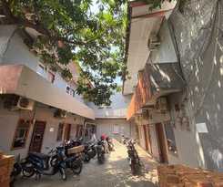 Hotel OYO 2293 Lulu Homestay