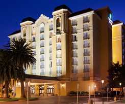 Hotel Embassy Suites By Hilton San Francisco Airport Waterfront