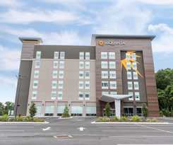 La Quinta Inn and Suite by Wyndham Lake City