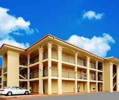 Hotel Fairway Inn
