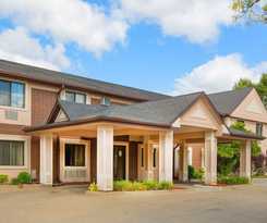 Super 8 by Wyndham Clive IA