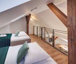 Hotel Louren Apartments