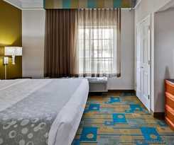 La Quinta Inn & Suites by Wyndham Ft. Lauderdale Airport