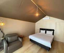  LONGOSPHERE GLAMPING