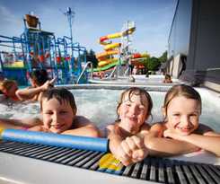  Holiday Golden Resort