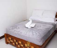  Empress Island Hotel
