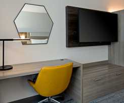 Hotel Holiday Inn Express & Suites - Valencia - Santa Clarita, an IHG