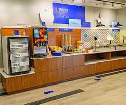  Holiday Inn Express & Suites - Dayton East - Beavercreek