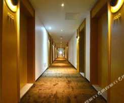 Hotel IU Zhengzhou Erqi Wanda Plaza Daxue Road Branch