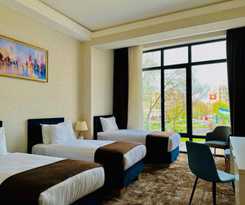 Hotel Garnet Mir