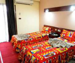  Shady Hotel Luxor