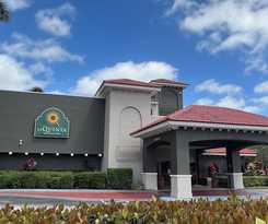 La Quinta Inn and Suites By Wyndham Ft Lauderdale Cypress Cr