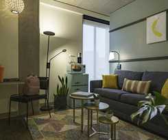 Hotel Moxy Portland Downtown