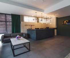  Zinedine Sport-Hotel