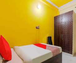  OYO Flagship Easy Homes
