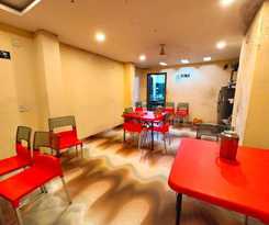 Hotel Goroomgo Vrrinda Home Stay Varanasi