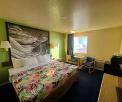  Horizon Hotel