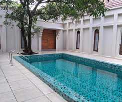  Le Casa Lion Resort