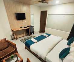 Hotel Sunbliss by the sea