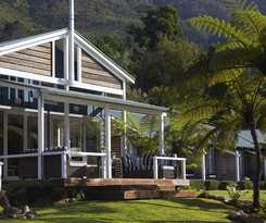 Hotel RAETIHI LODGE