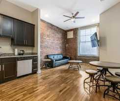 Hotel Stunning Apartments with Luxury Amenities