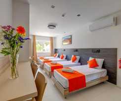  Bayside A Apartments