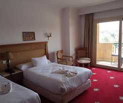 Hotel New Regency Pyramids View