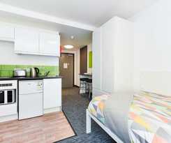  Stylish Studios and Ensuites Steps from Newcastle University at St James Point