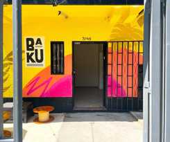  Baku Laureles Hostel