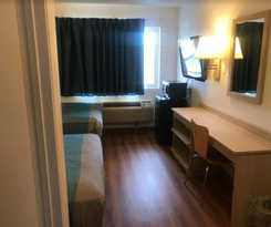 Hotel Motel 6 Spokane, WA - West