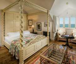  Tolcarne Beach Colonial Restaurant and Rooms