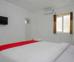 Hotel RedDoorz Plus near Taman Rekreasi Selecta 2