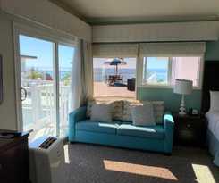 Hotel Capri Laguna on the Beach - A Boutique