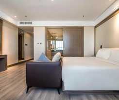 Hotel Atour X Yangjiang Jiangcheng Junyi Plaza