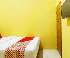 Hotel OYO 90900 Pagi Sore Residence
