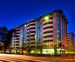 Adina Serviced Apartments Canberra James Court