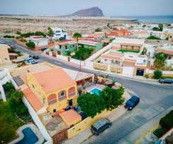  Los Amigos Hostel Tenerife