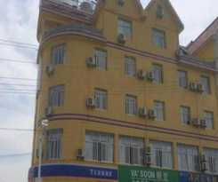 Hotel 7 Days Inn Huanggang Luotian Hedong Street Dabieshan Food Plaza