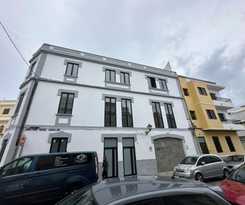  Las Palmas Nest Hostel