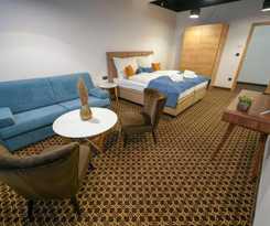 Hotel 2020 Best EU Art Boutique Capsule Hostel CHORS